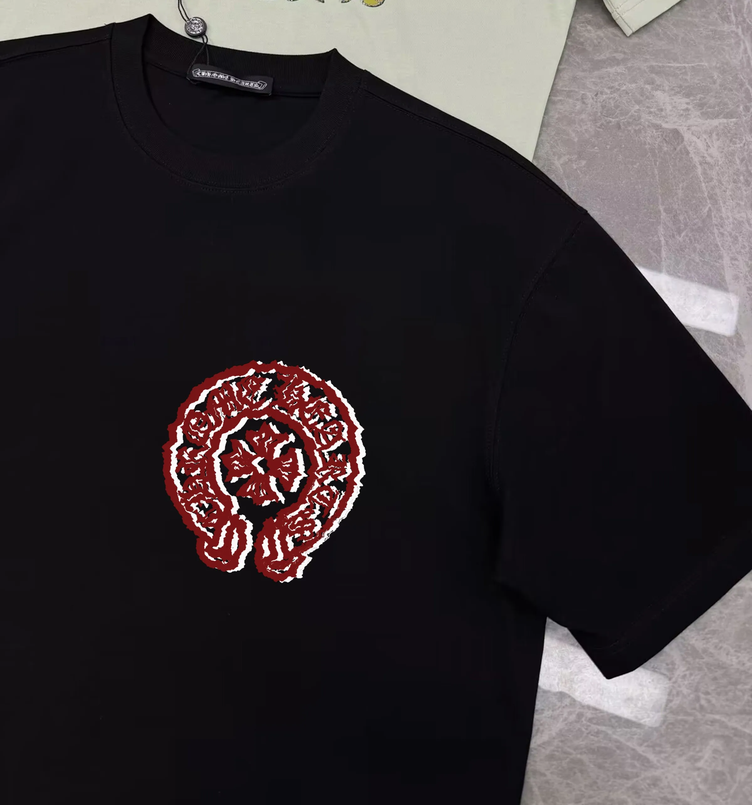 🅿️190 Crow Heart’s new summer T-shirt! This Sanskrit cross printed round neck short sleeves is simply a must-have for fashionistas. Salona cotton fabric is super comfortable, soft and skin-friendly, and has excellent breathability, making it perfect for summer wear. The Sanskrit cross print design on it is amazing, full of mystery and high-end, and the details are so exquisite that it makes people scream. It is worthy of Kroxin, and it vividly interprets the trend and personality. The loose fit is super friendly to all body shapes, covers the flesh and is comfortable, and looks good no matter how you wear it. Pair it with jeans and you'll look cool on the street. Pair it with sweatpants and you'll instantly look energetic and trendy. When you wear it and go out, you will feel like you are the spokesperson of fashion, and it will definitely turn heads. Color: black, white Size: S-2XL